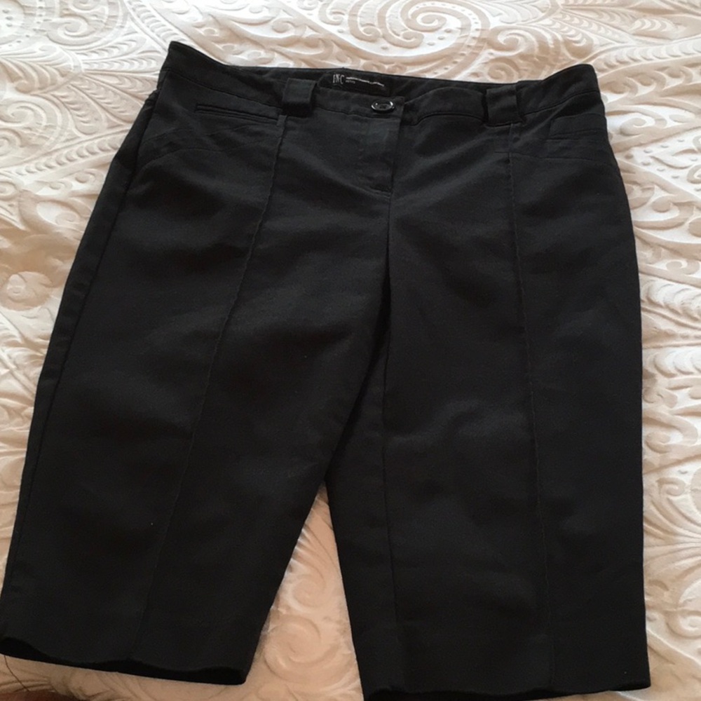Black Capri’s